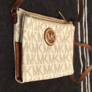 Michael Kors Bags - M.K. Crossbody bag Michael Kors Bags - M.K. Crossbody bag